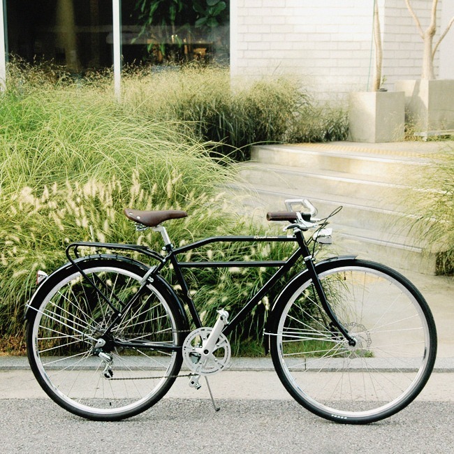 2024 구스타브28 블랙로드 클래식 자전거
